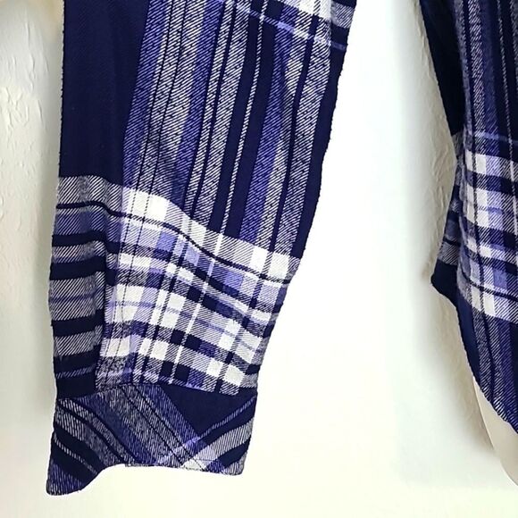 Como Vintage Navy Blue & White Plaid Buttondown Shirt, Size Medium - Picture 4 of 8
